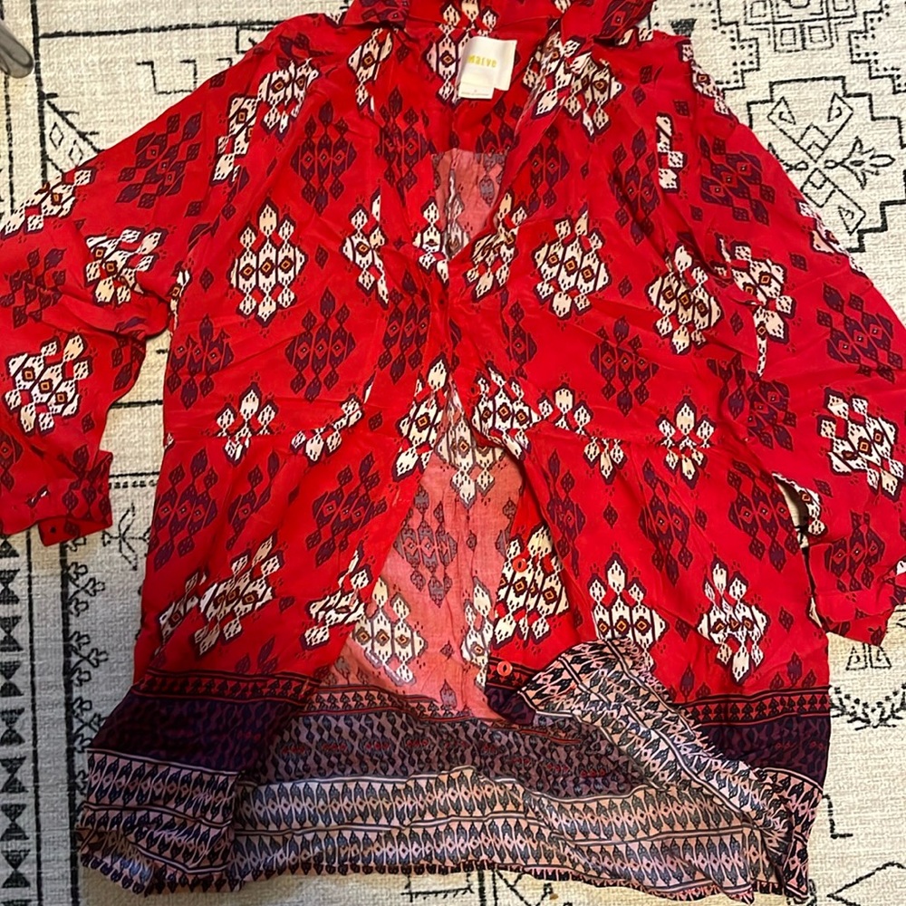 Maeve/Anthropologie Women’s red pattern blouse